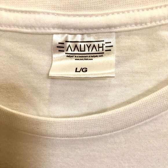 AALIYAH - NWOT - L Sz L - Crewneck, Cap Sleeve, White Graphic Tee - Picture 5 of 7